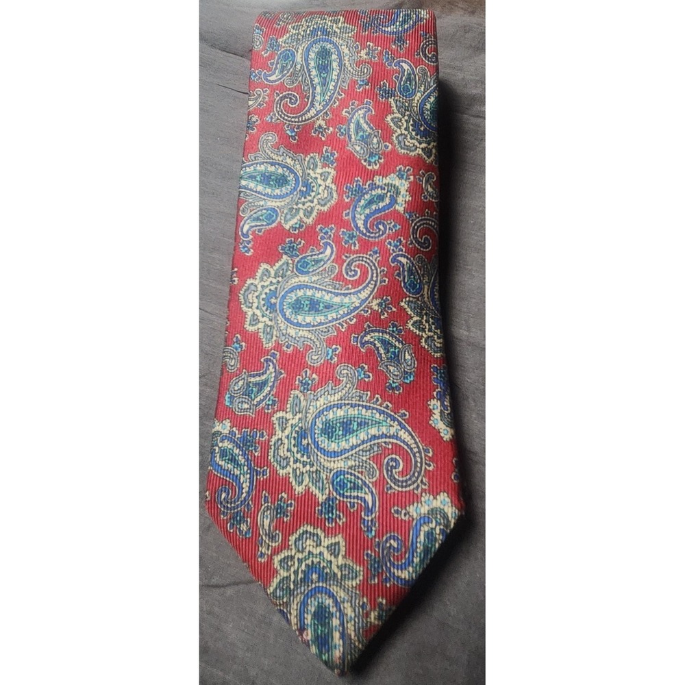 Vintage SWINDON Silk Tie Mens Red Multicolor Paisley Designer Necktie Made in US